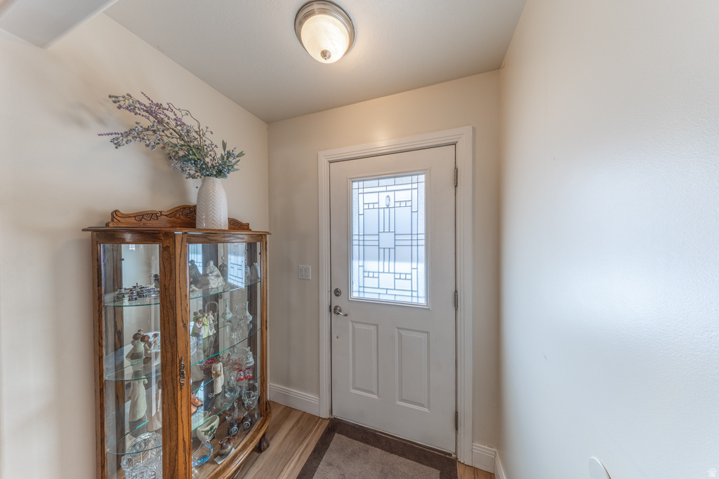 1564 E SANDALWOOD DR South Weber, UT 84405