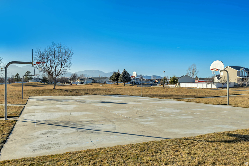 7489 S 5040 W West Jordan, UT 84081