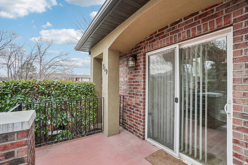 719 W KIRKBRIDE AVE Salt Lake City, UT 84119