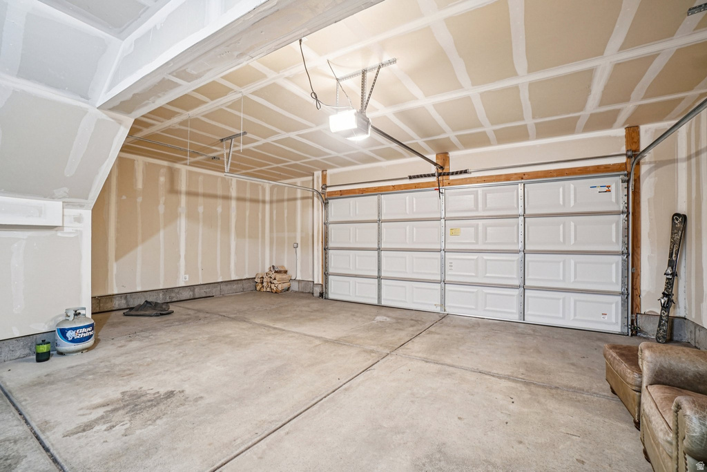 719 W KIRKBRIDE AVE Salt Lake City, UT 84119