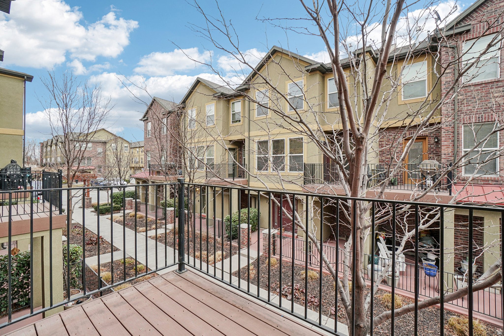 719 W KIRKBRIDE AVE Salt Lake City, UT 84119