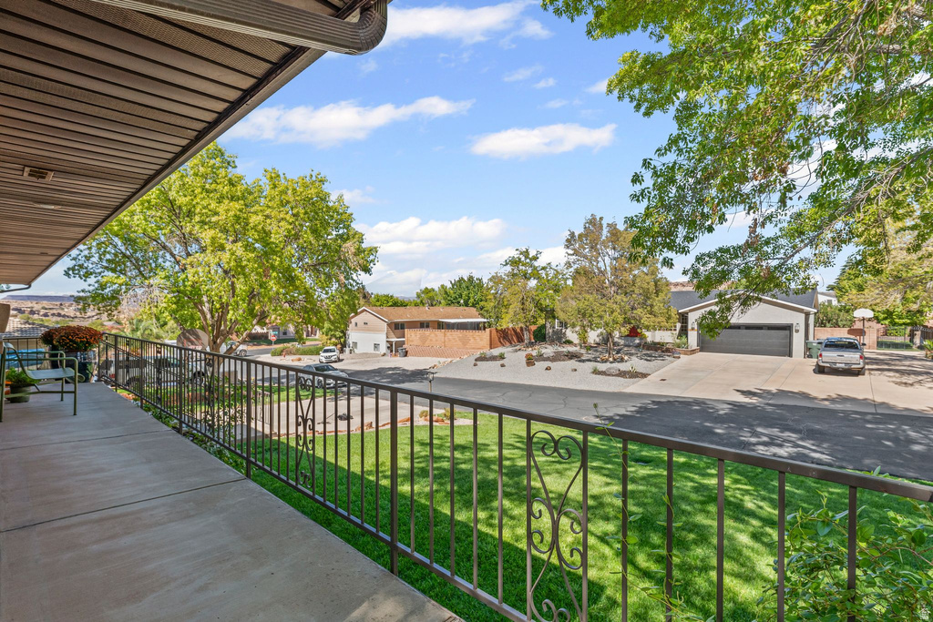 3016 S SWEETGUM CIR St George, UT 84790
