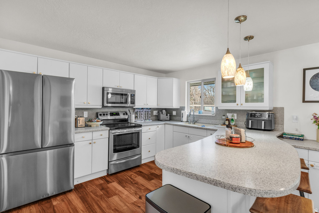 2591 E CREEK RD Sandy, UT 84093