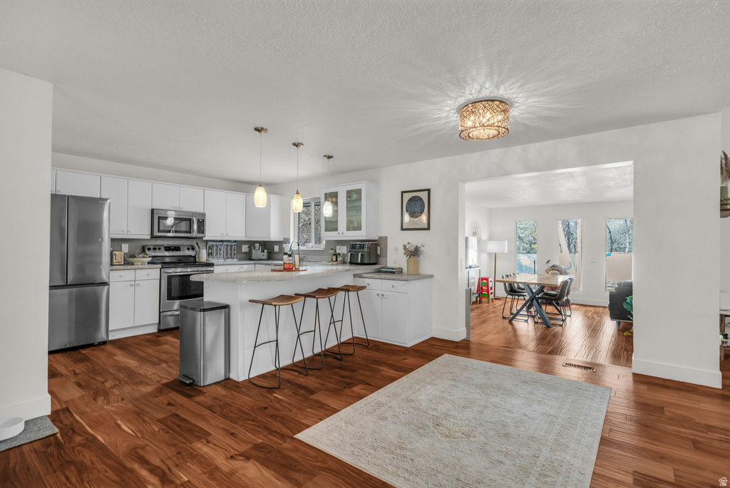 2591 E CREEK RD Sandy, UT 84093