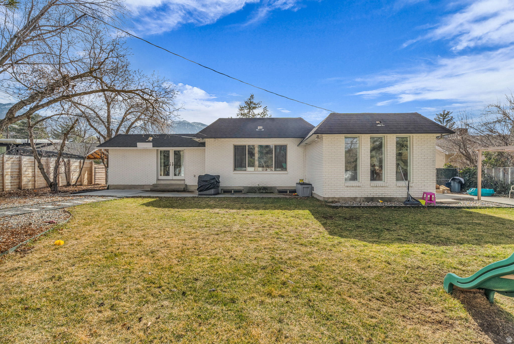 2591 E CREEK RD Sandy, UT 84093