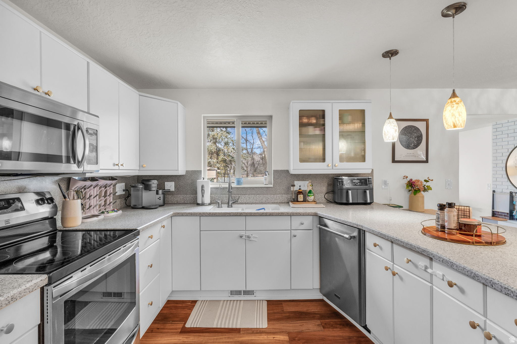 2591 E CREEK RD Sandy, UT 84093