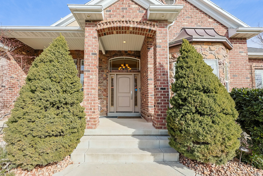 10717 S LOGAN CANYON RD South Jordan, UT 84095