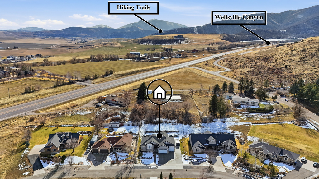 118 W 1270 S Wellsville, UT 84339