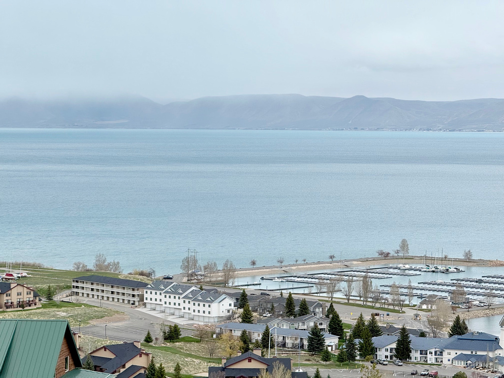 660 N CAMBRY DR Garden City, UT 84028