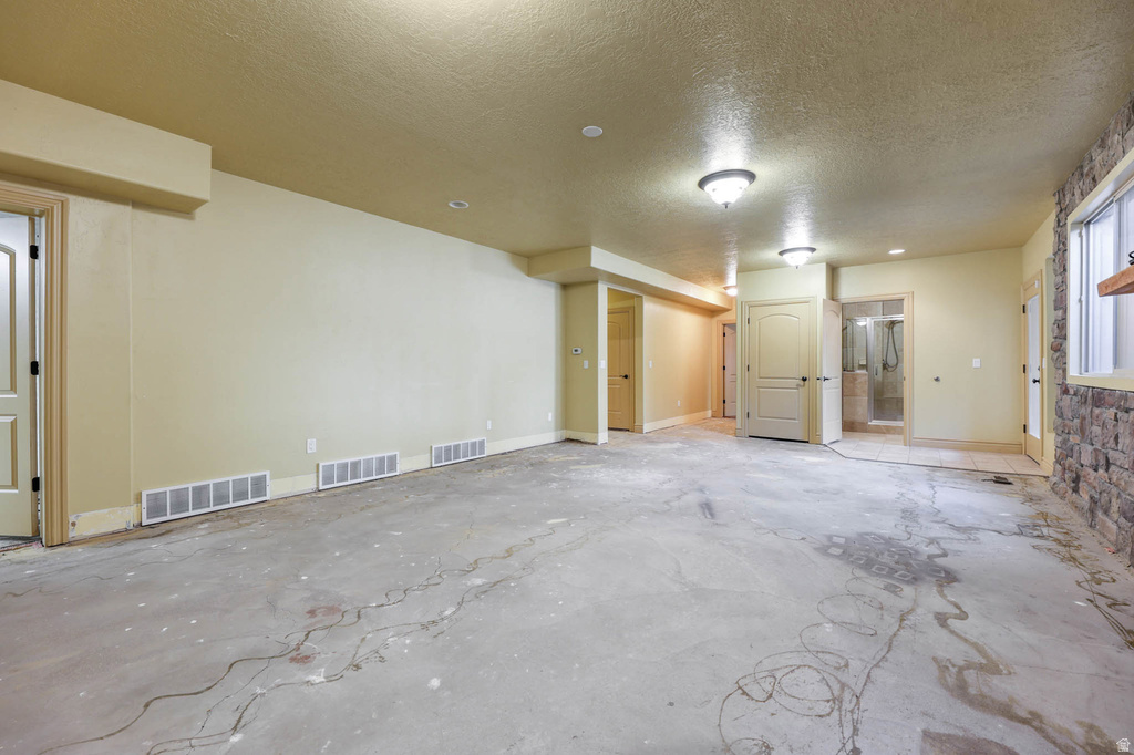 5885 S TOLCATE LN Holladay, UT 84121