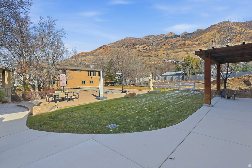 5885 S TOLCATE LN Holladay, UT 84121