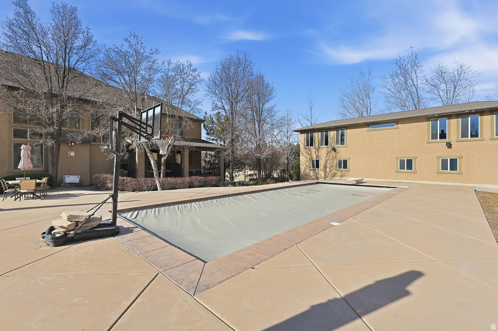 5885 S TOLCATE LN Holladay, UT 84121