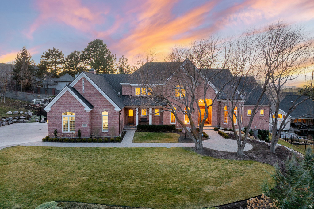 8266 S CREEK HOLLOW CV Cottonwood Heights, UT 84093