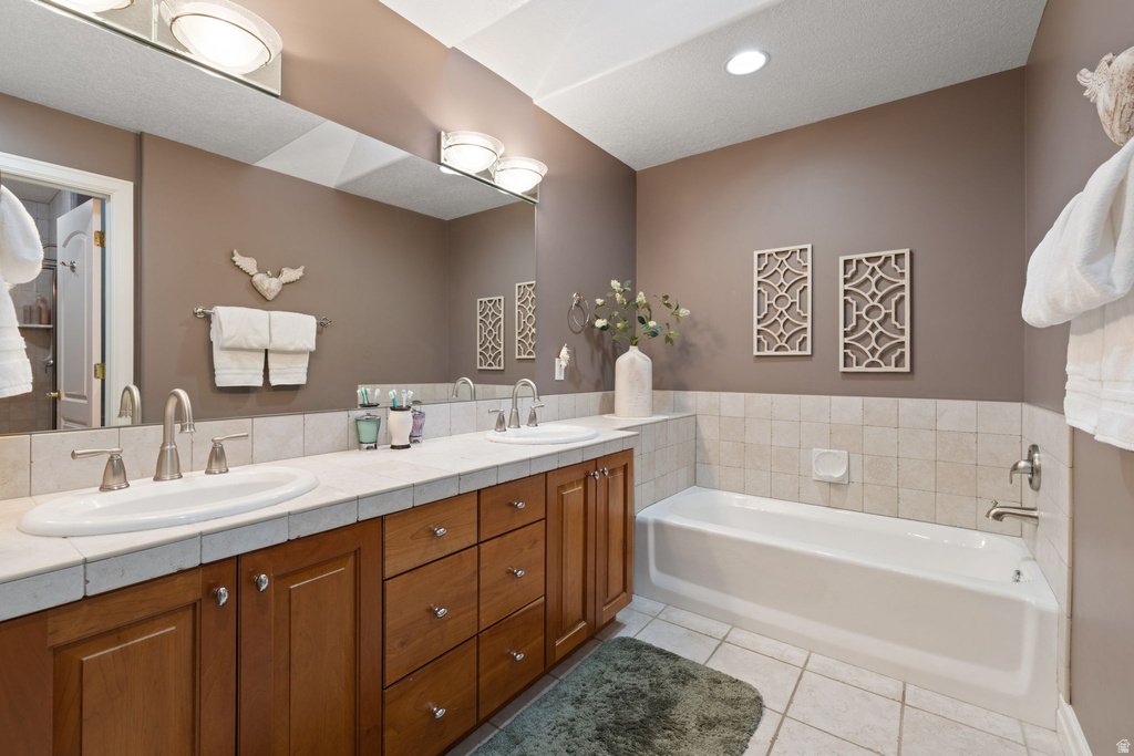 8266 S CREEK HOLLOW CV Cottonwood Heights, UT 84093