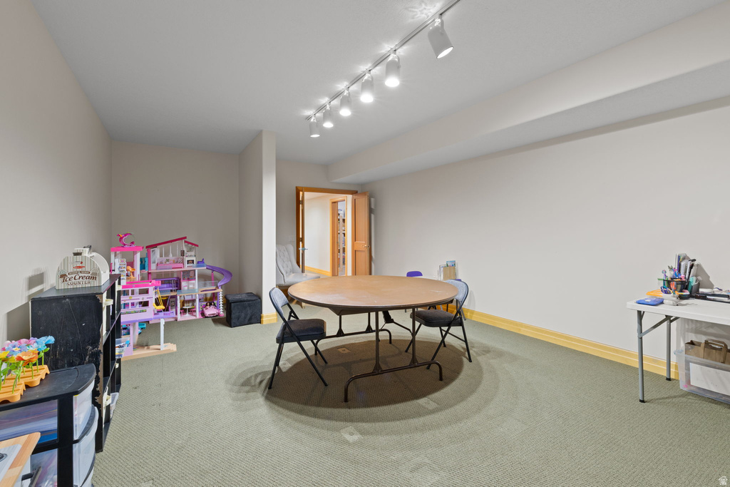 8266 S CREEK HOLLOW CV Cottonwood Heights, UT 84093