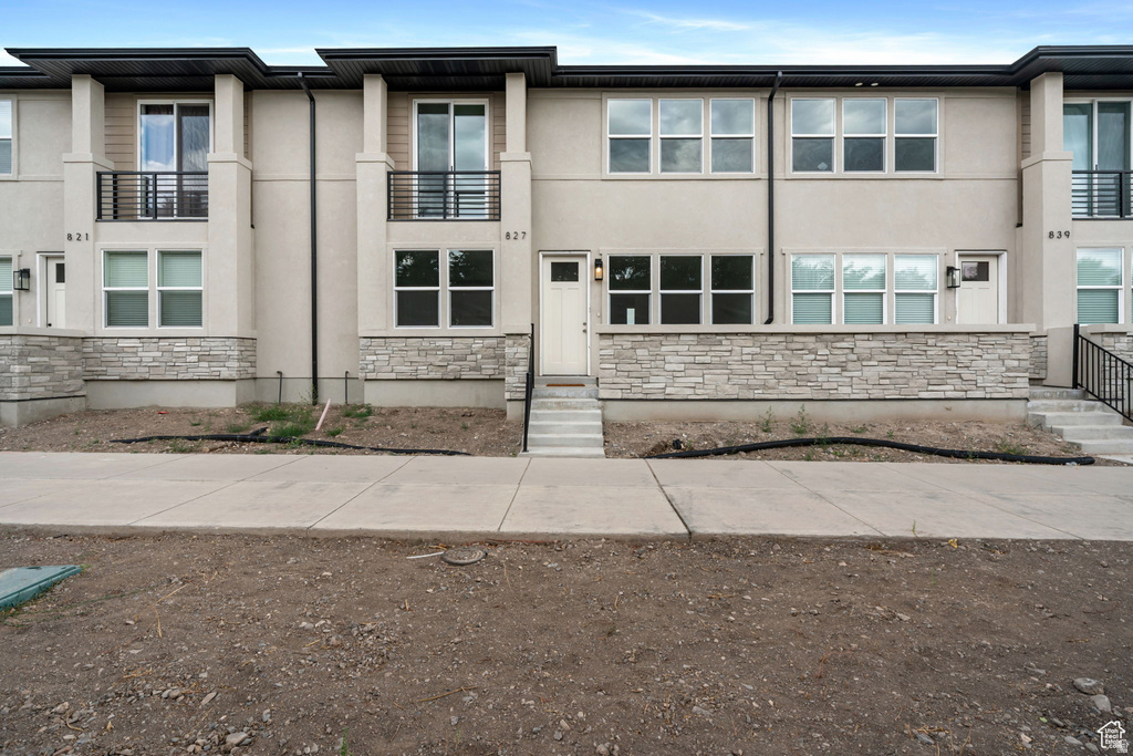 737 S HARRISON DR #34 Springville, UT 84663