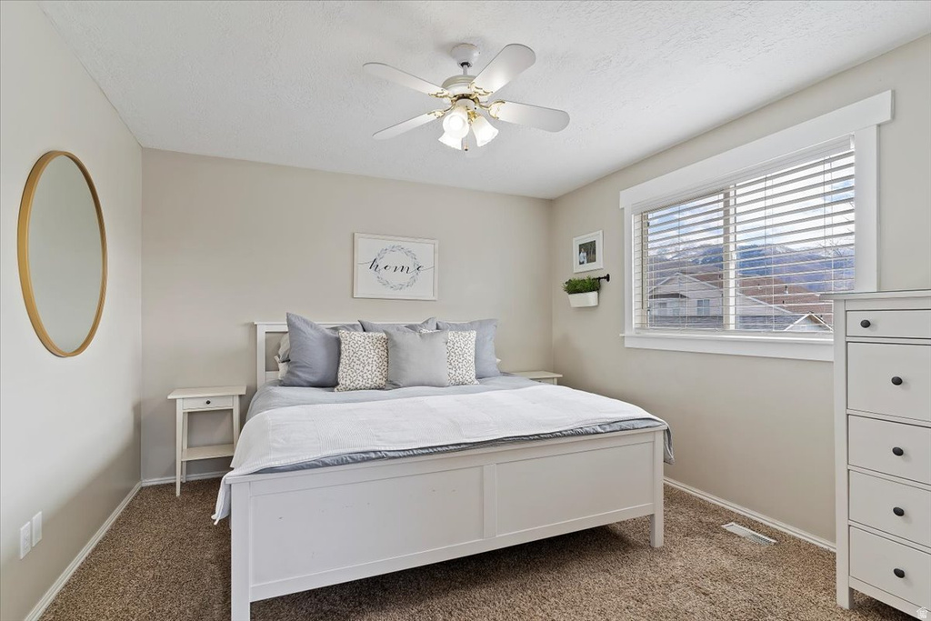 685 S PHEASANT VIEW DR Layton, UT 84041