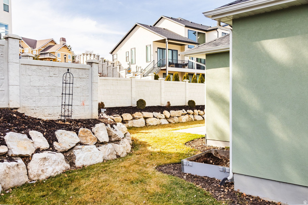 594 E SPRUCE GLEN RD Murray, UT 84107