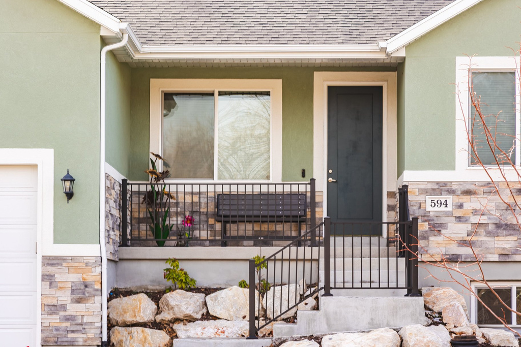 594 E SPRUCE GLEN RD Murray, UT 84107