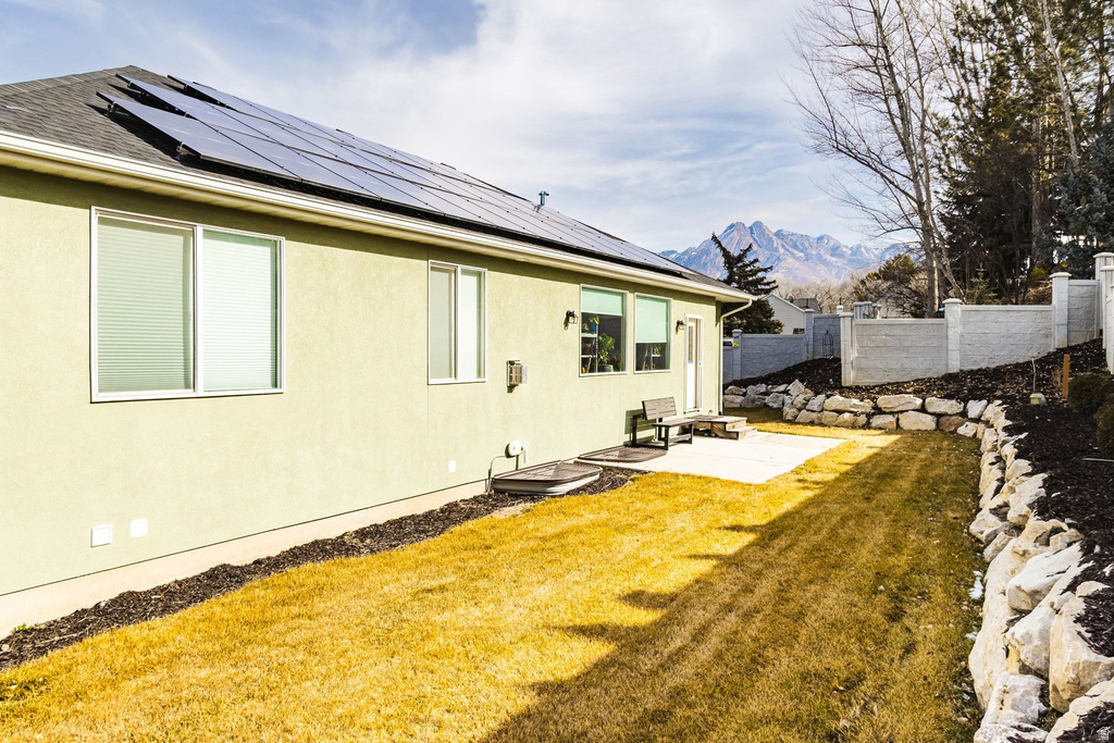 594 E SPRUCE GLEN RD Murray, UT 84107