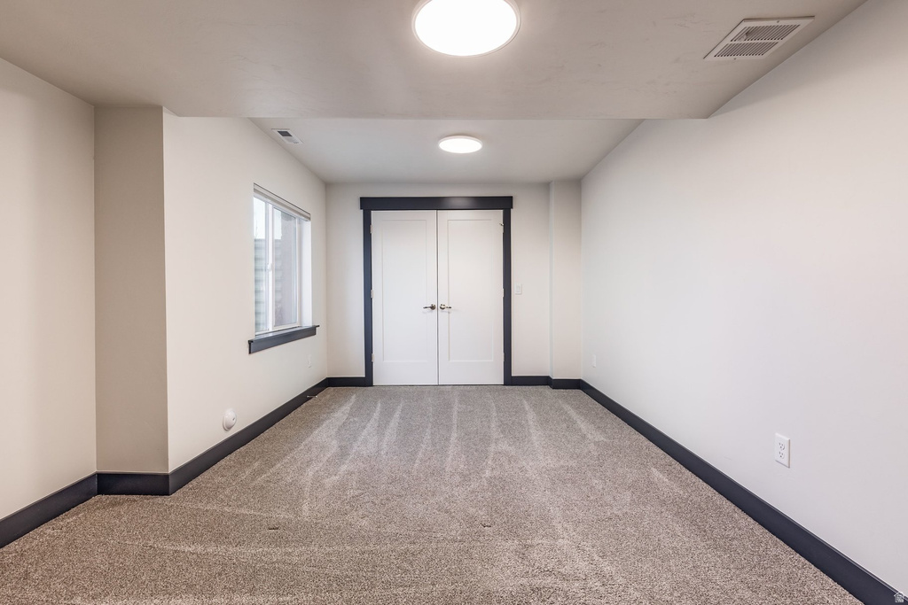 594 E SPRUCE GLEN RD Murray, UT 84107