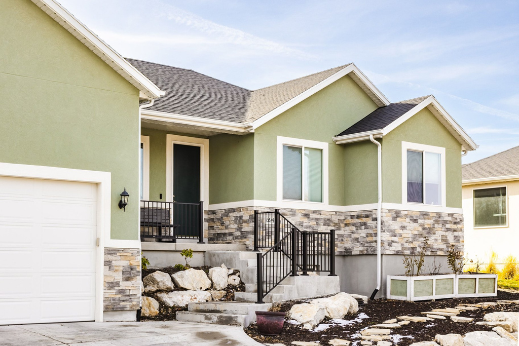 594 E SPRUCE GLEN RD Murray, UT 84107