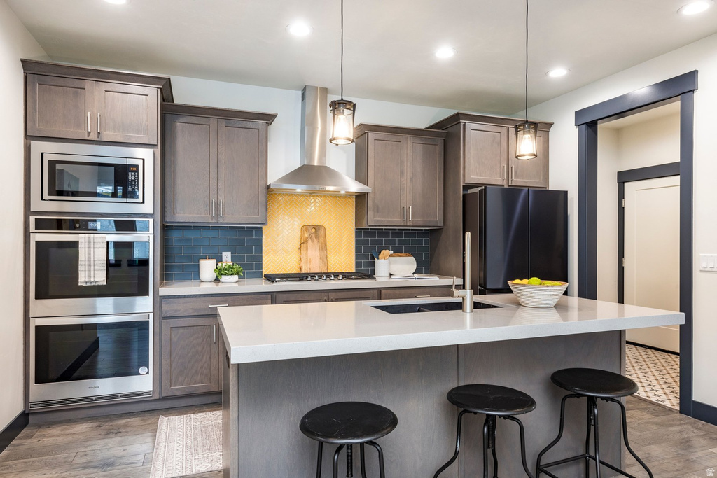 594 E SPRUCE GLEN RD Murray, UT 84107