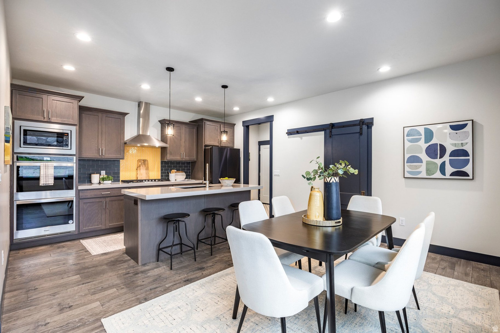 594 E SPRUCE GLEN RD Murray, UT 84107