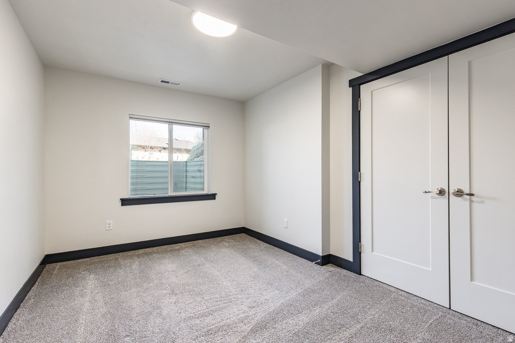 594 E SPRUCE GLEN RD Murray, UT 84107