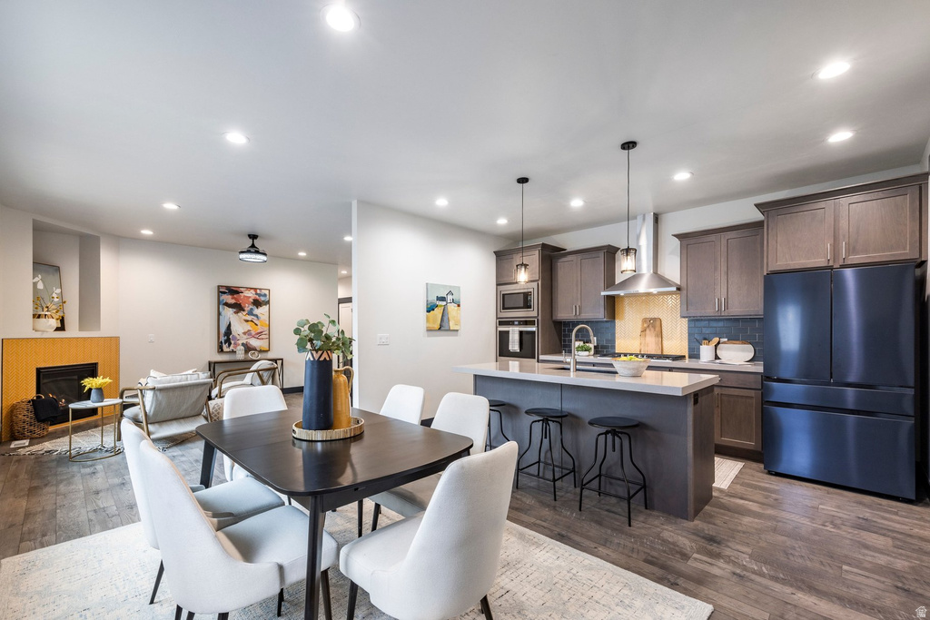 594 E SPRUCE GLEN RD Murray, UT 84107