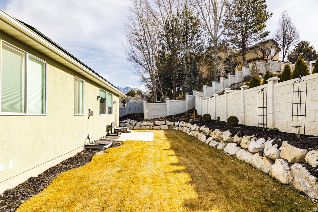 594 E SPRUCE GLEN RD Murray, UT 84107