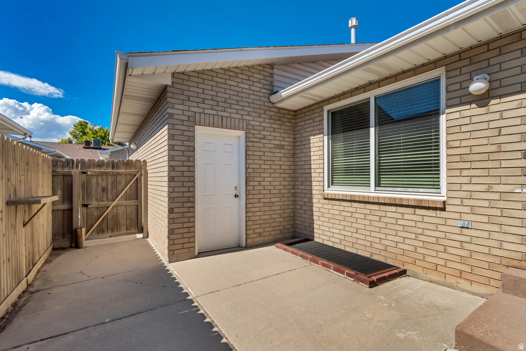 1596 W CORNERSTONE WAY South Jordan, UT 84095