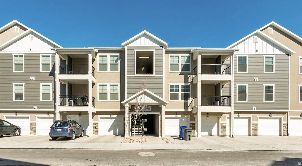 1834 W NEWCASTLE LN #302 Saratoga Springs, UT 84045