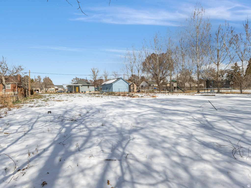 206 E 100 N Clearfield, UT 84015