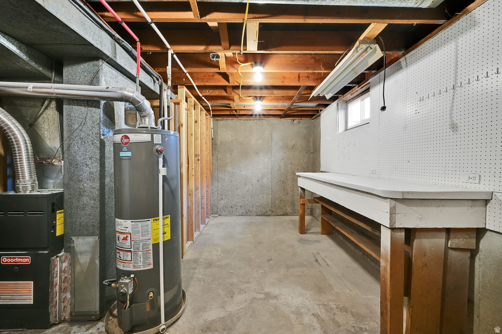 2105 W 5700 S Roy, UT 84067