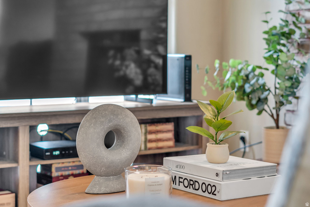 6993 S 1620 E Cottonwood Heights, UT 84121