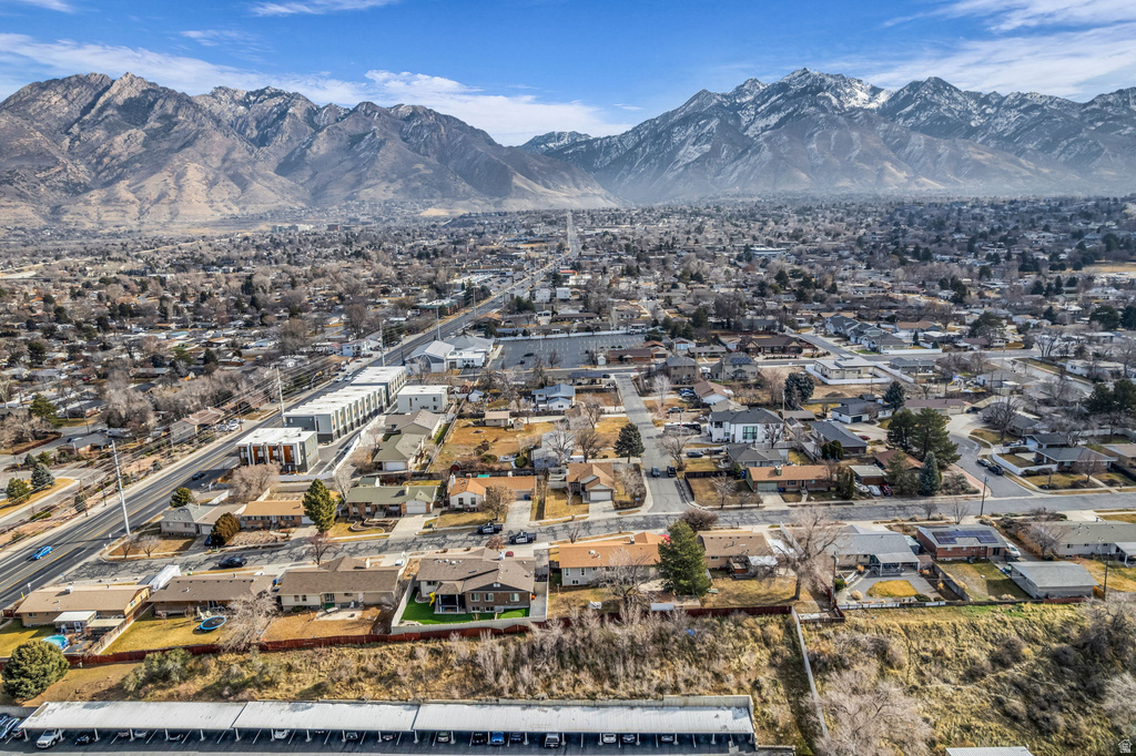 6993 S 1620 E Cottonwood Heights, UT 84121