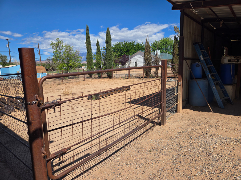 25 E 200 N La Verkin, UT 84745