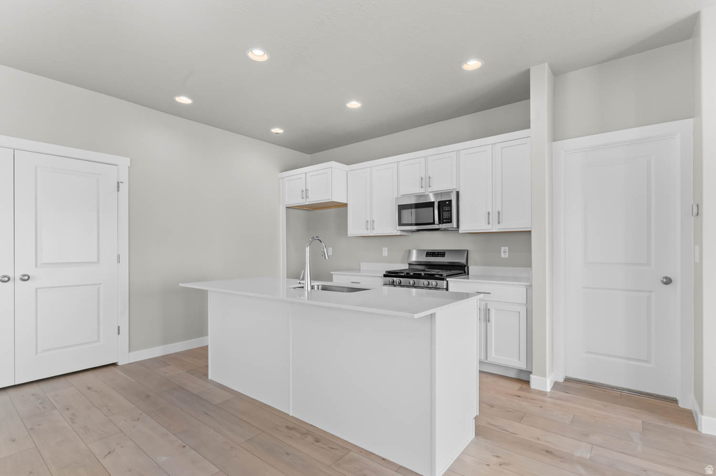 8861 S SMOKY HOLLOW RD West Jordan, UT 84081
