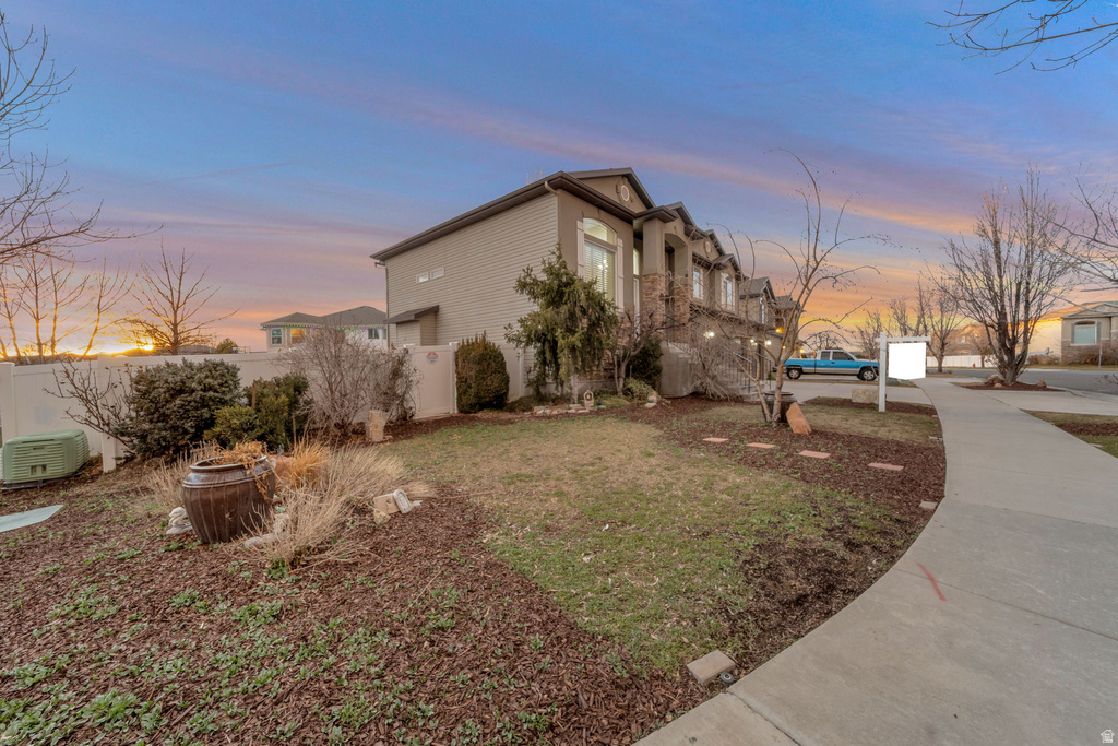 970 W FOX HOLLOW DR North Salt Lake, UT 84054