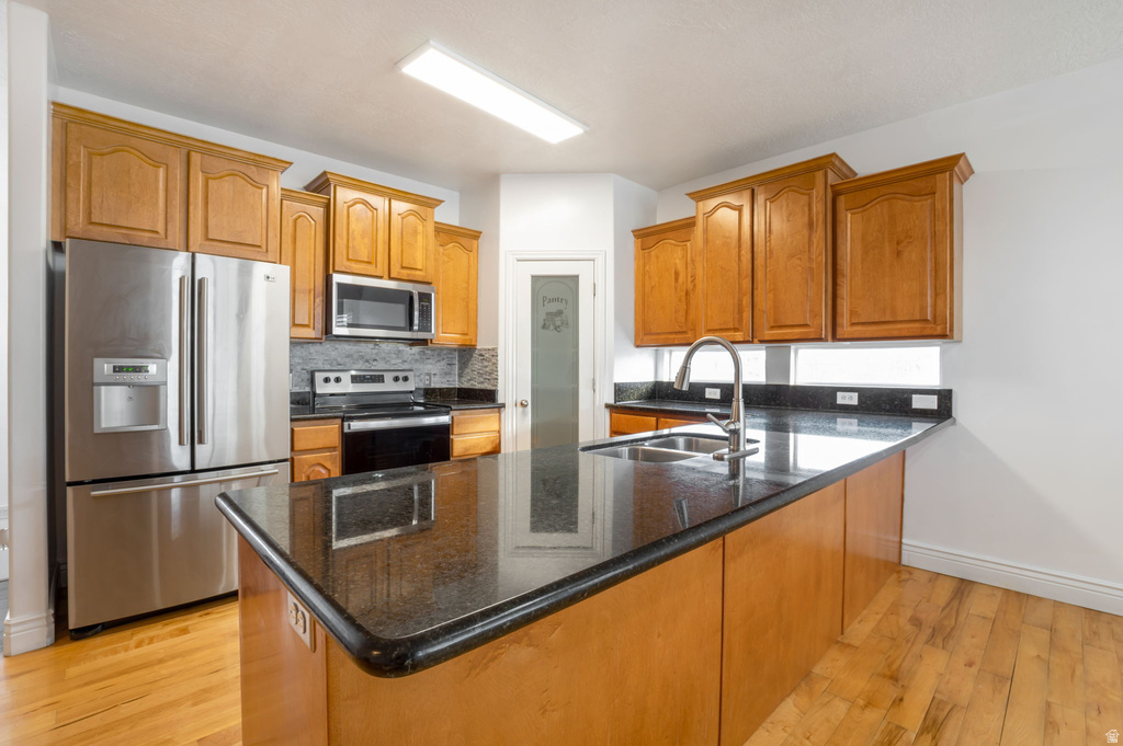 970 W FOX HOLLOW DR North Salt Lake, UT 84054