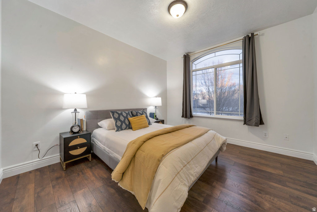 970 W FOX HOLLOW DR North Salt Lake, UT 84054