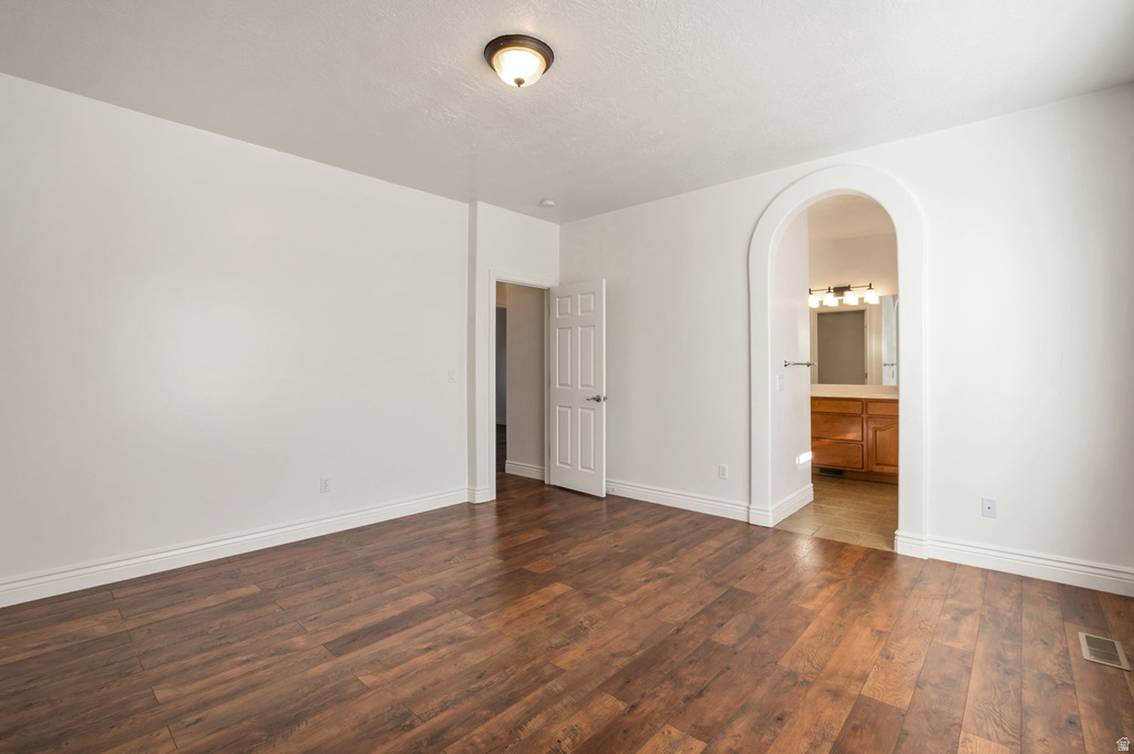 970 W FOX HOLLOW DR North Salt Lake, UT 84054