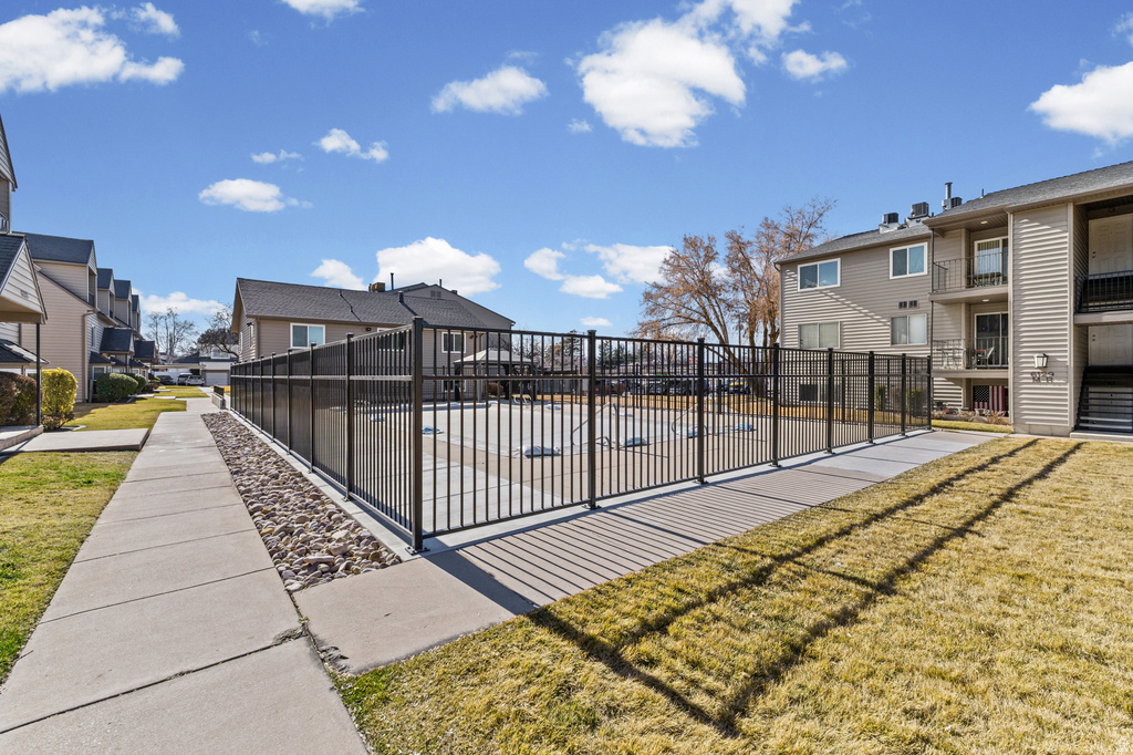 6163 S 1300 E #J Murray, UT 84121