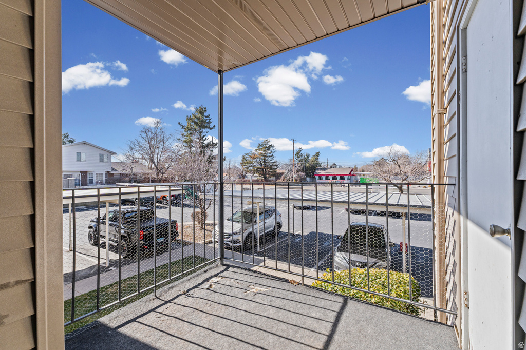 6163 S 1300 E #J Murray, UT 84121