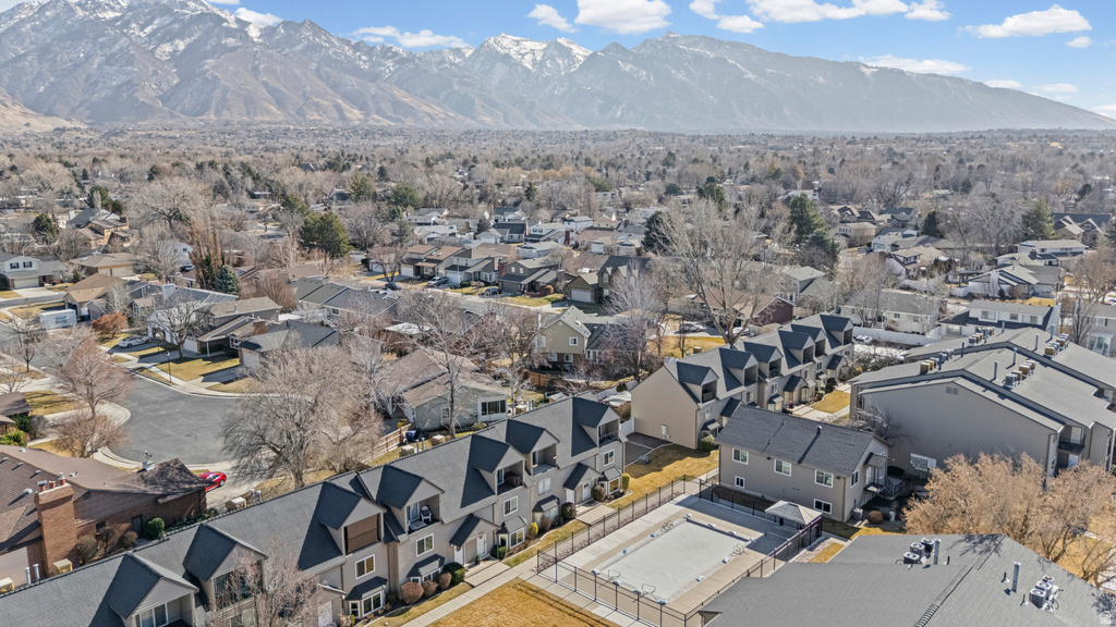 6163 S 1300 E #J Murray, UT 84121