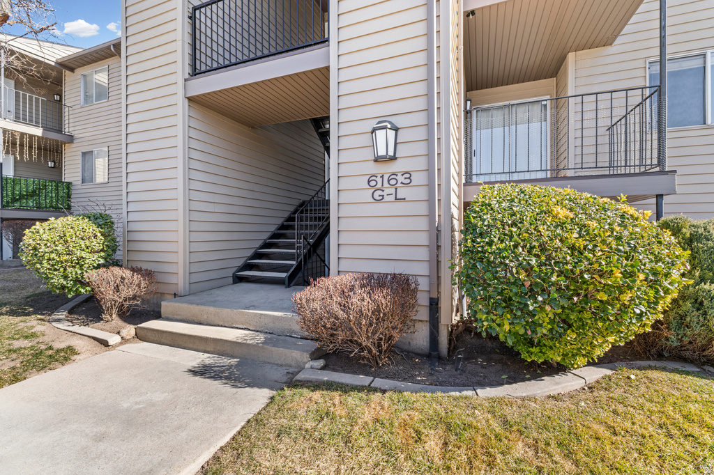 6163 S 1300 E #J Murray, UT 84121