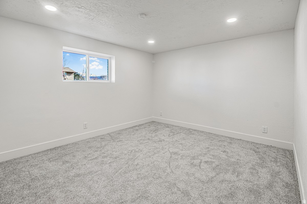 13096 S 2110 W Riverton, UT 84065