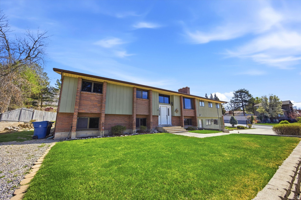 793 E ORCHARD DR Pleasant Grove, UT 84062