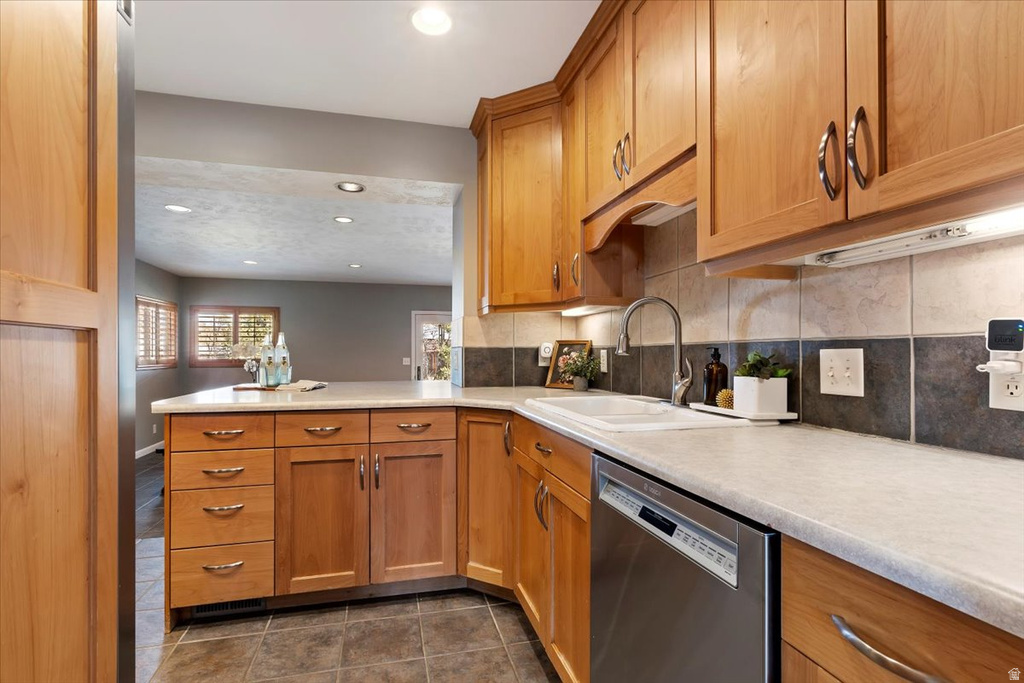 2841 E LOUISE AVE Millcreek, UT 84109